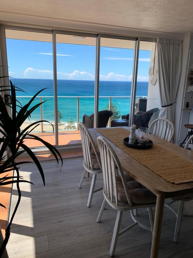 Pacific Regis Beachfront Holiday Apartments Gold Coast Exterior photo